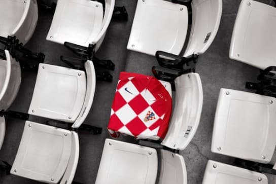 クロアチアサッカー連盟-ナイキ-ロゴ