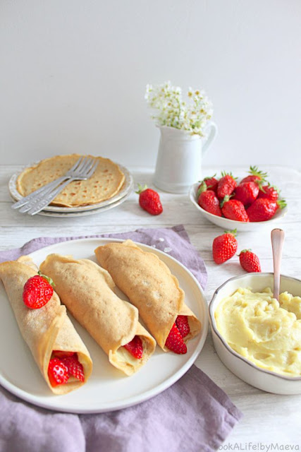 Crêpes au petit épeautre fourrées crème pâtissière (sans oeufs) au thé Earl Grey et fraises • Cook A Life! by Maeva