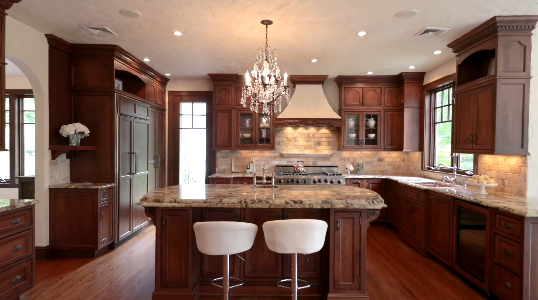Tour 55 Orchard Dr, Greenwich Luxury Home vs. 23 Interior Design Photos