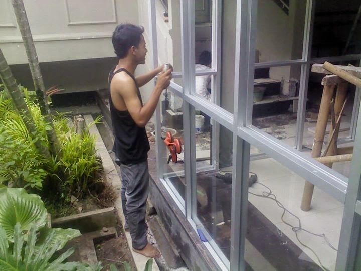 Sekat Ruangan Aluminium Sekat Ruangan Aluminium