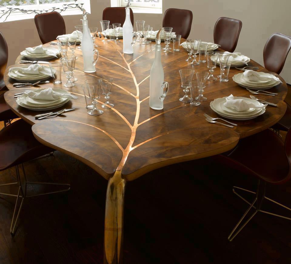 Artistic Land Beautiful Leaf Shaped Table