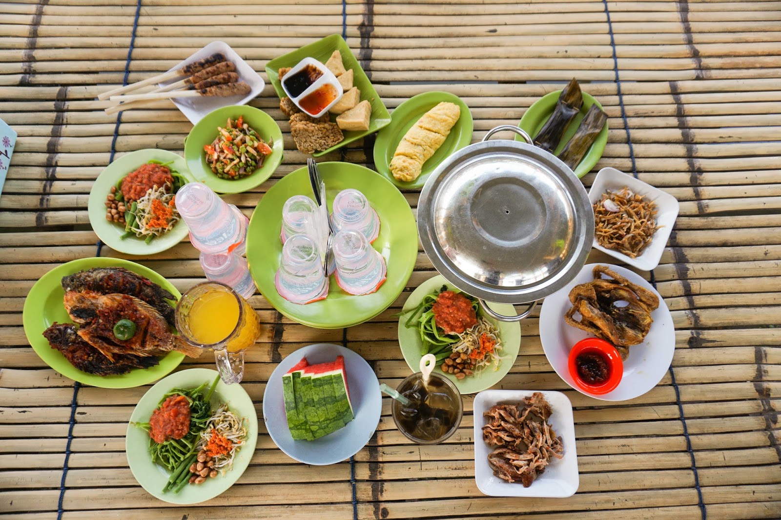 Satu Hari Mencoba Kuliner Khas Lombok ~ Jurnaland