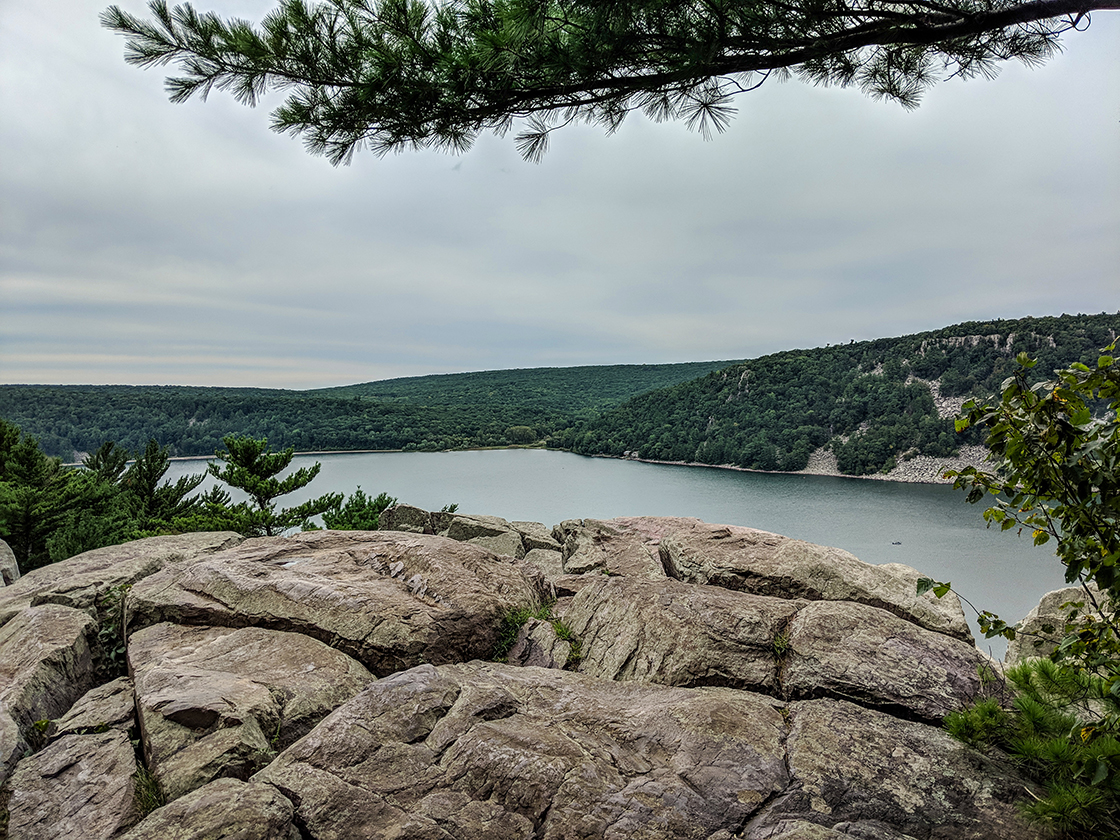 Hiking Devil's Lake East Bluff