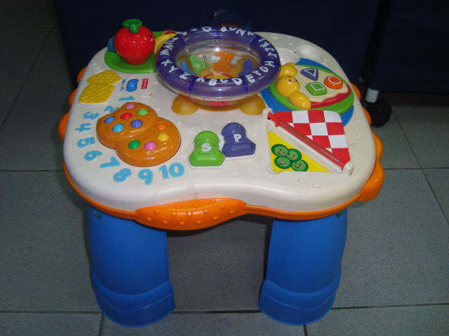 Preloved ToysWorld TheTotToys FisherPrice Laugh & Learn Learning Table