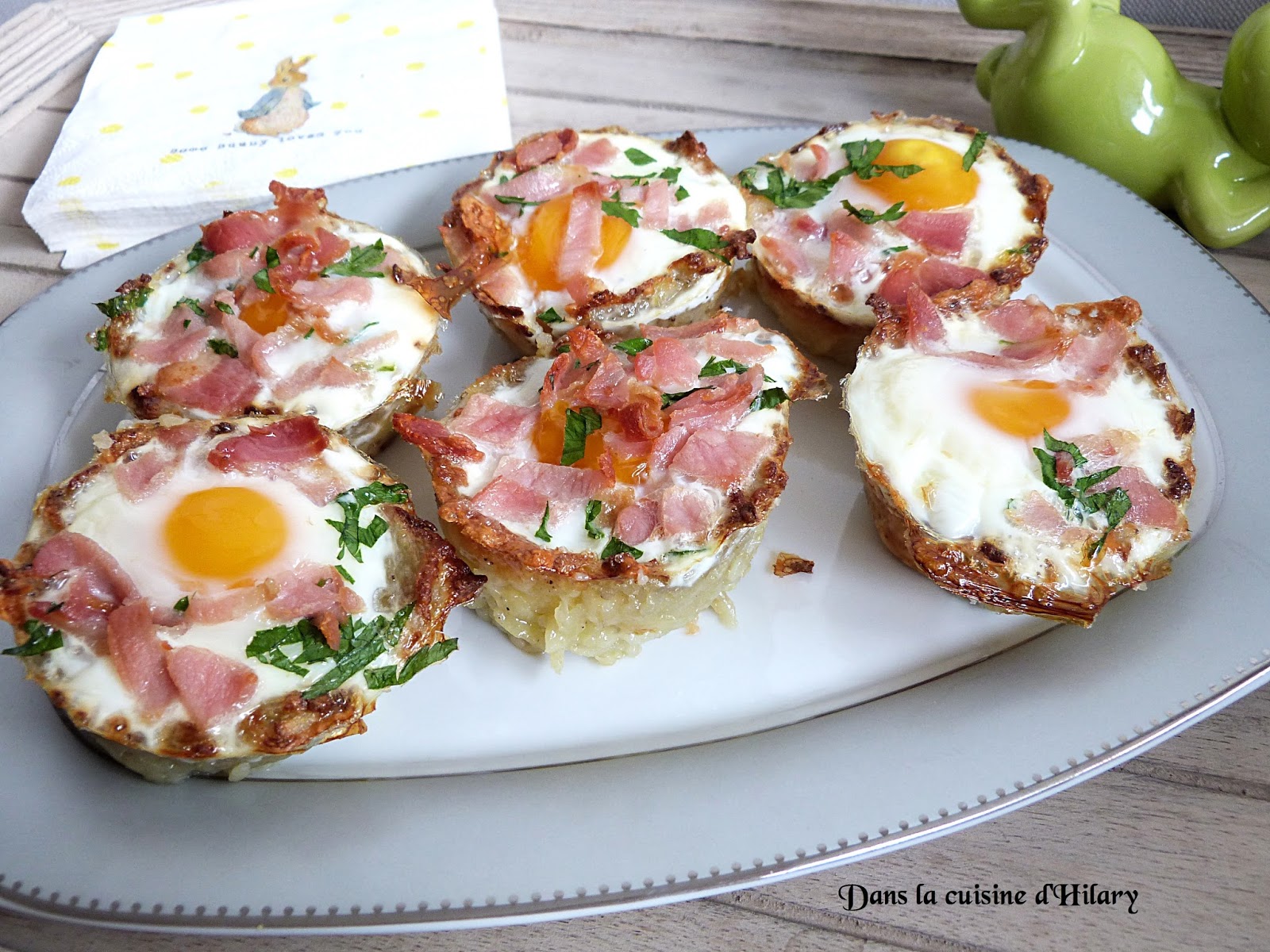 Dans la cuisine d'Hilary Oeuf cocotte au bacon en nid de pomme de