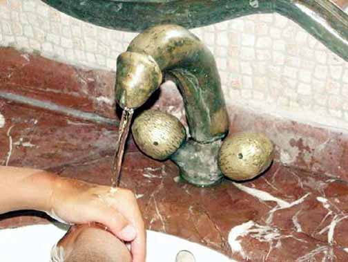 Bilderesultat for amazing toilets