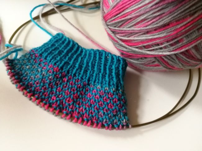 das muster fr diese socken findet ihr brigens kostenlos hier es ist herrlich einfach und macht so viel her schn sowas mag ich sehr - Muster Fur Socken das muster fr diese socken findet ihr brigens kostenlos hier es ist herrlich einfach und macht so viel her schn sowas mag ich sehr - Muster Fur Socken