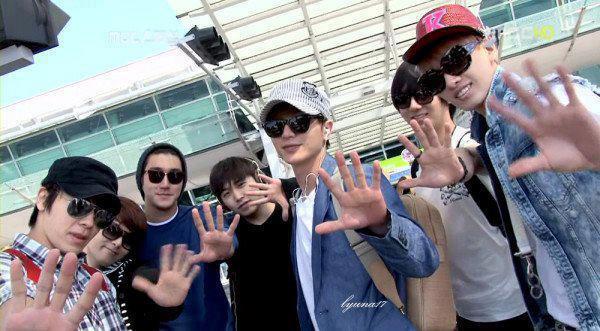 MiracleKyu: Super Junior - Walkin Lyrics