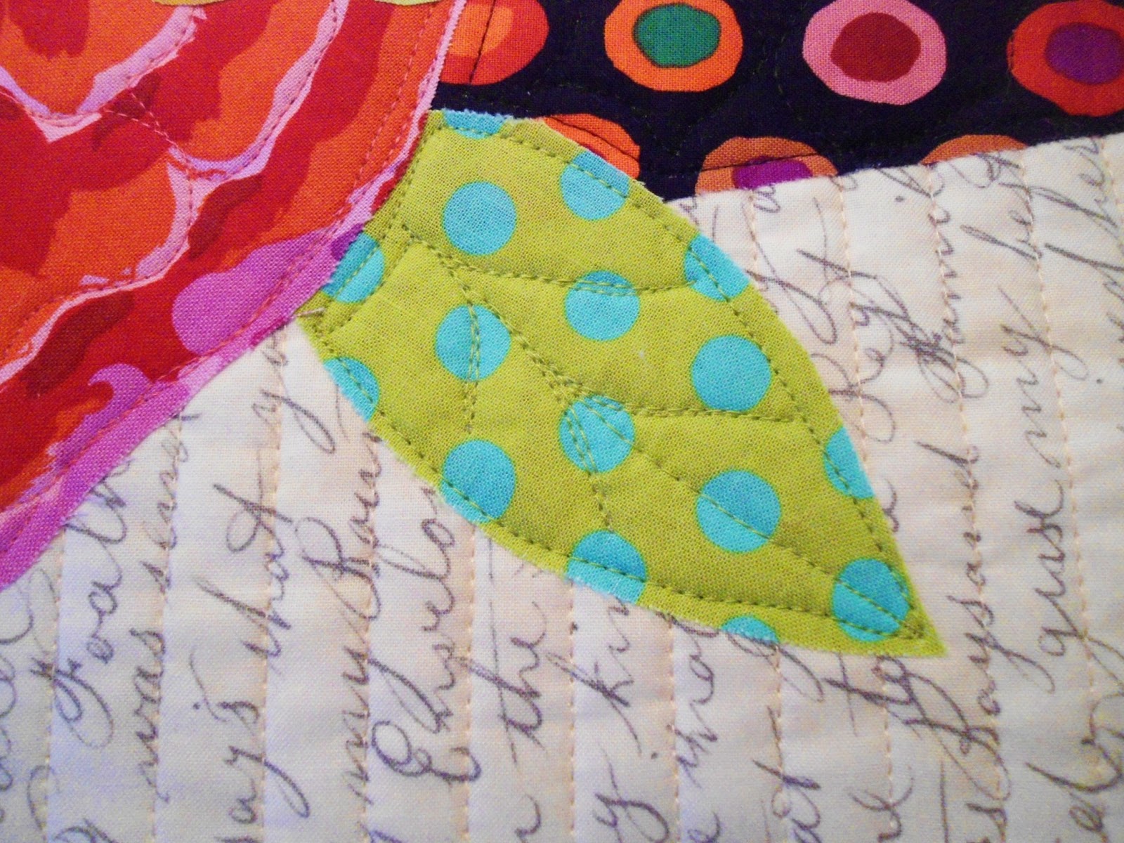 Pinkadot Quilts Vase With Flowers