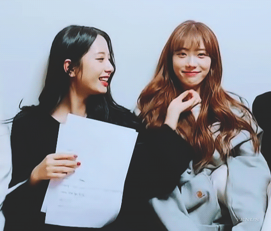 귀염뽀짝하는 우주소녀.jpgif | 인스티즈