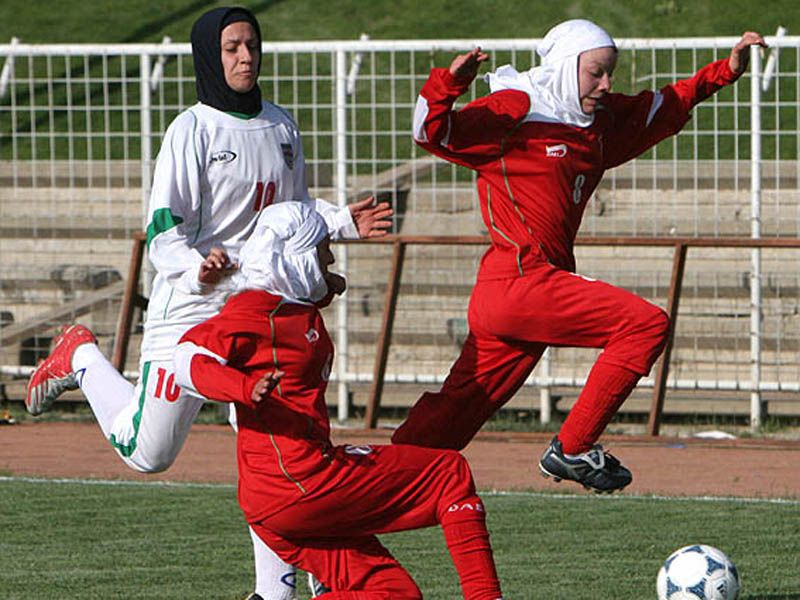 Iranian%2Bwomen%27s%2Bnational%2Bfootball%2Bteam%2Bplays%2Bin%2Bhijab%2C%2Bbut%2Bthe%2Byouth%2BOlympic%2Bteam%2Bis%2Bnot%2Ballowed.jpg