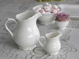 kannor-provence-benvitt-porslin