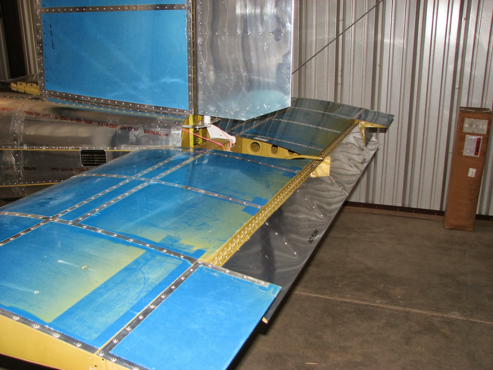 Torsten's RV12 AntiServo Tabs Installed