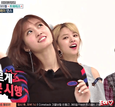 [주간아이돌] 오늘자 트와이스 움짤 Part.3 개인(모모,미나,사나,쯔위,정연).gif | 인스티즈