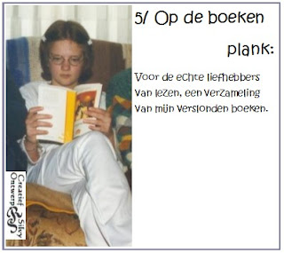  5/ Op de boeken plank: