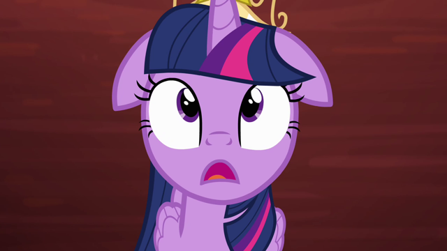 640px-Twilight_Sparkle_scared_S4E01.png