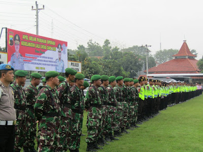 KODIM DAN POLRES SRG GELAR PASUKAN