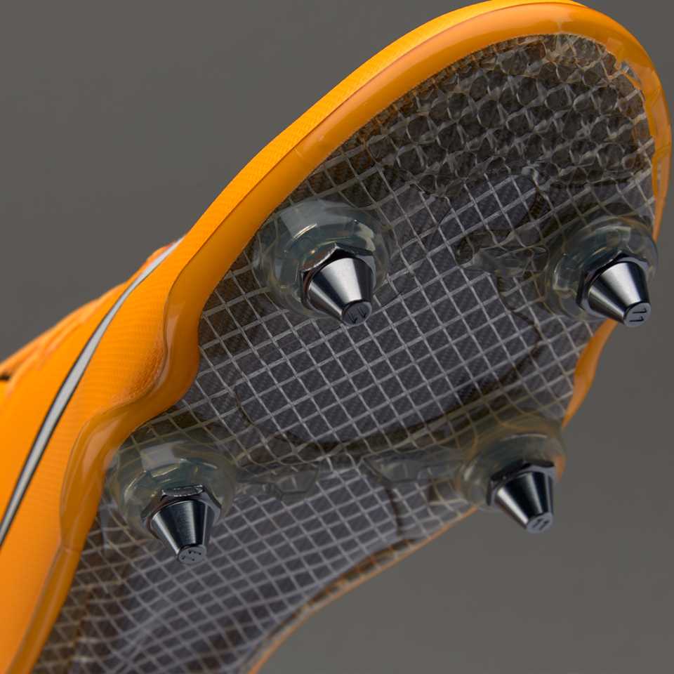 mercurial carbon fiber
