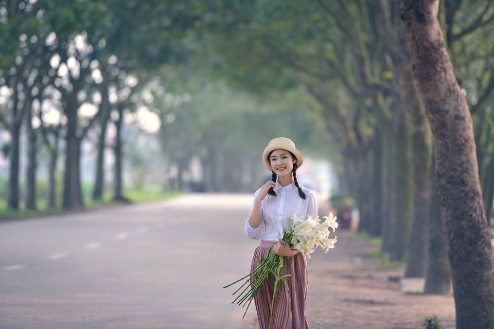 Hoa nguyen. Hoa nguyen
