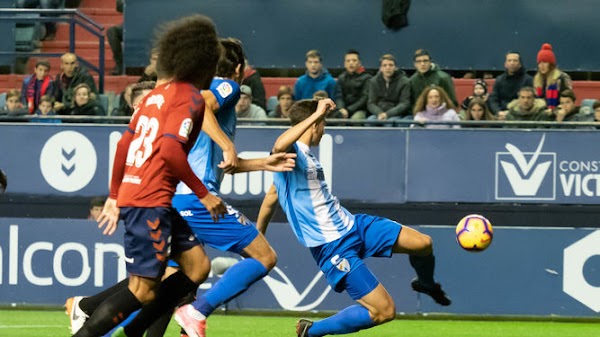 El Málaga negocia con la RFEF para que Pau Torres pueda estar ante el Numancia