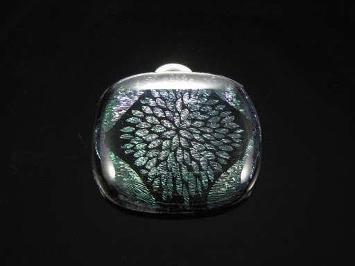 Etched dichroic glass pendant tutorial by Nadine Muir for Silhouette UK