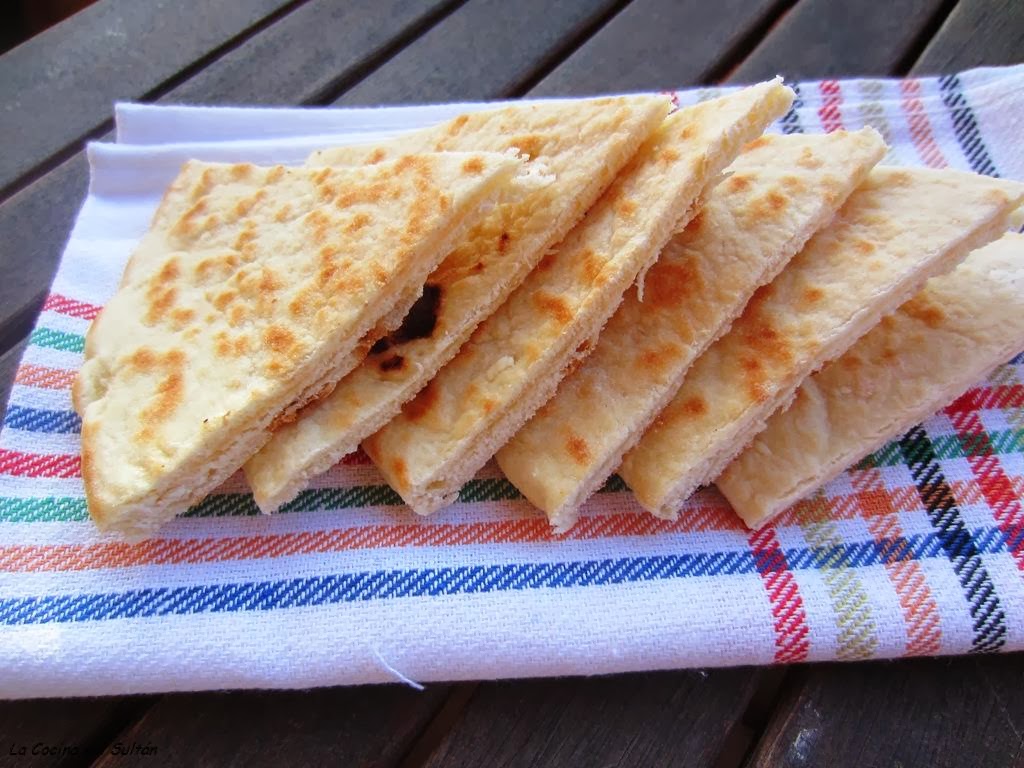 LA COCINA DEL SULTÁN PAN DE QUESO HINDU (NAAN DE QUESO) RECETA EN