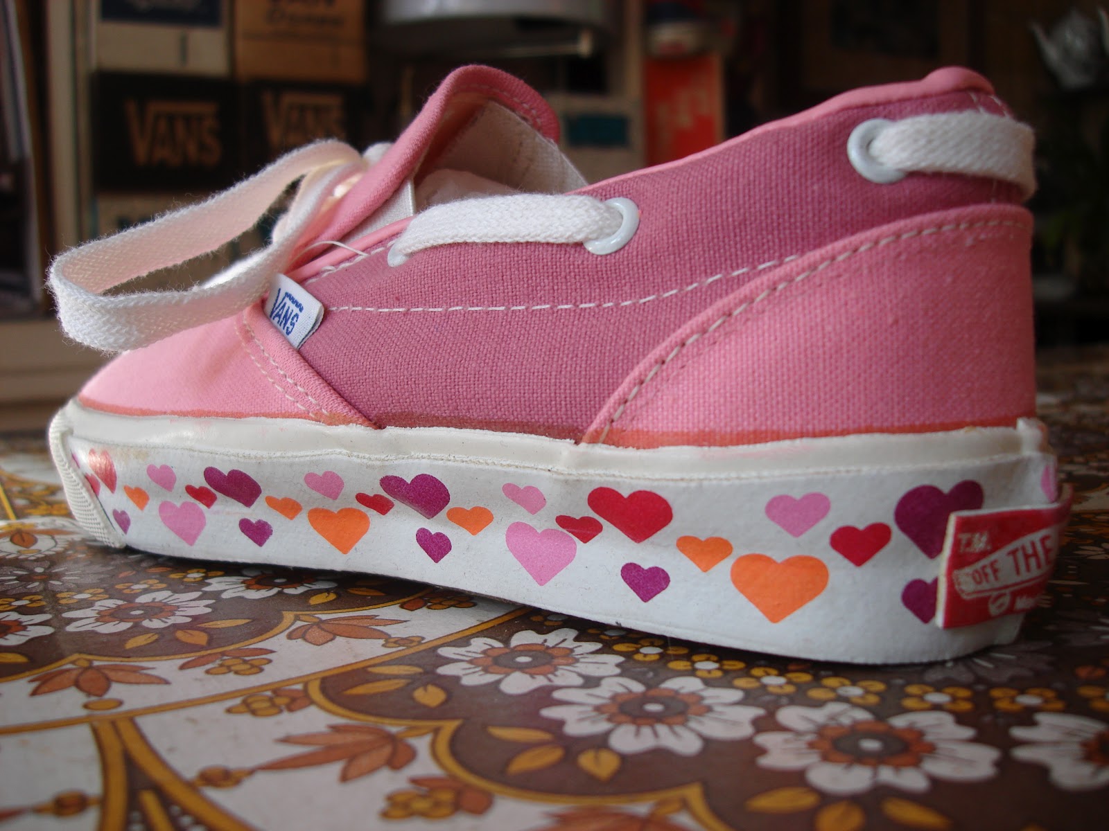pink heart vans