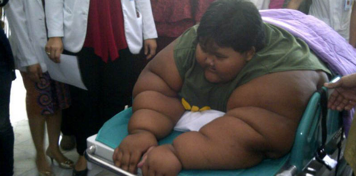 Ini Cara Bocah Obesitas Asal Karawang Lakukan Salat Ini Cara Bocah Obesitas Asal Karawang Lakukan Salat