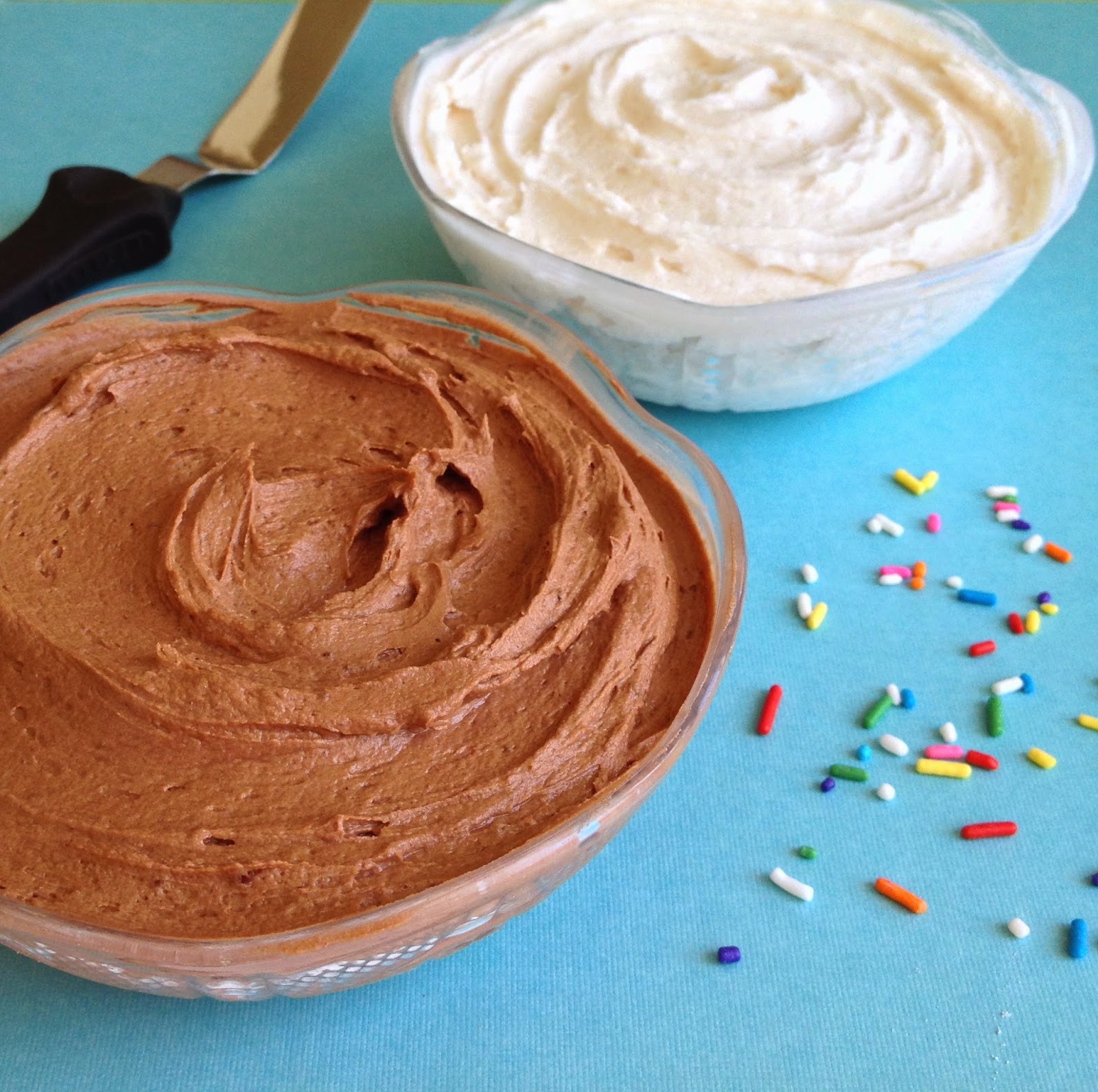 {VIDEO} Buttercream Frosting Recipe (in over 2 dozen flavors!) The