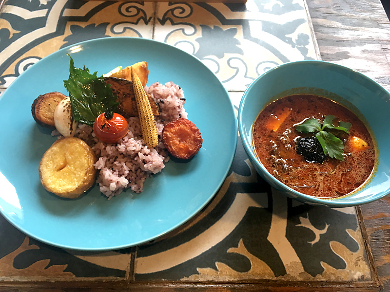 スープカレーとプリンの店 パッション 東京駒沢店の期間限定もずくのスープカレー