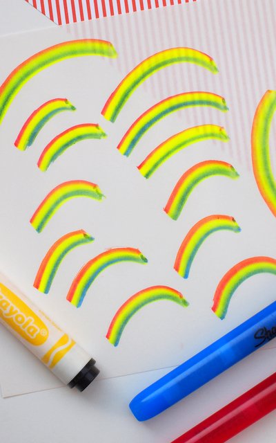 How to Make a DIY Rainbow Marker (in under a minute!)