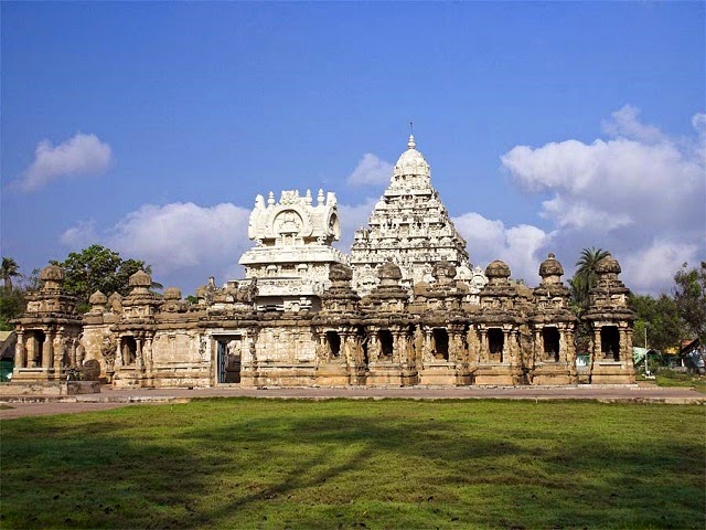 Ekambareswarar Temple - One of the famous Hindu temples