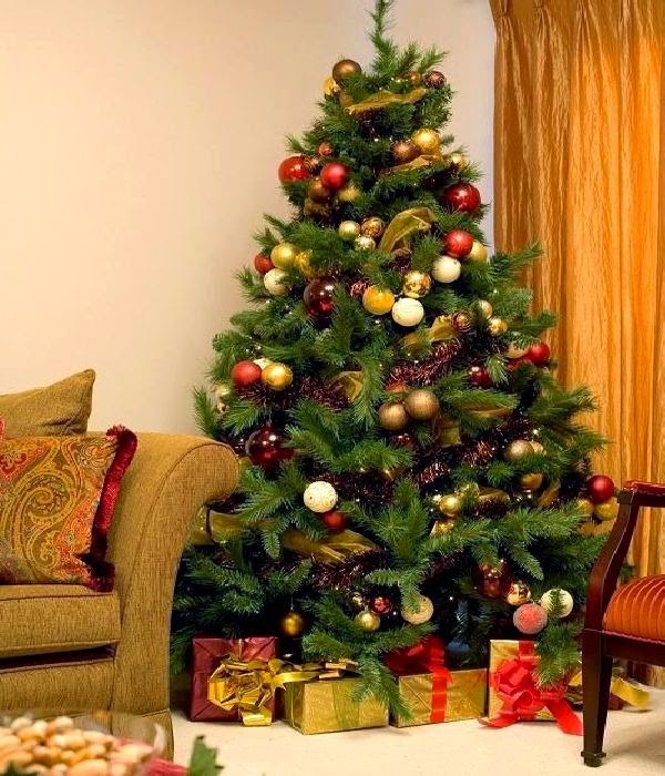 More tips for decorating the Christmas tree in 2015