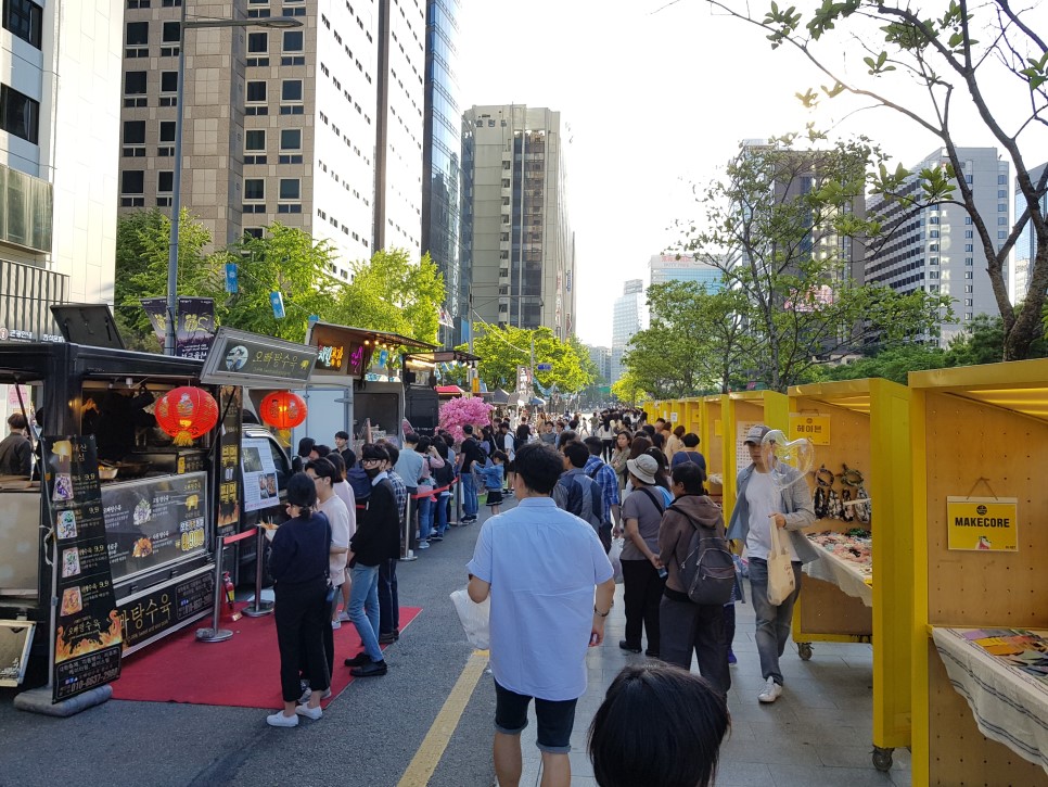 AREX Visit Night Market in Seoul Bamdokkaebi Night Market