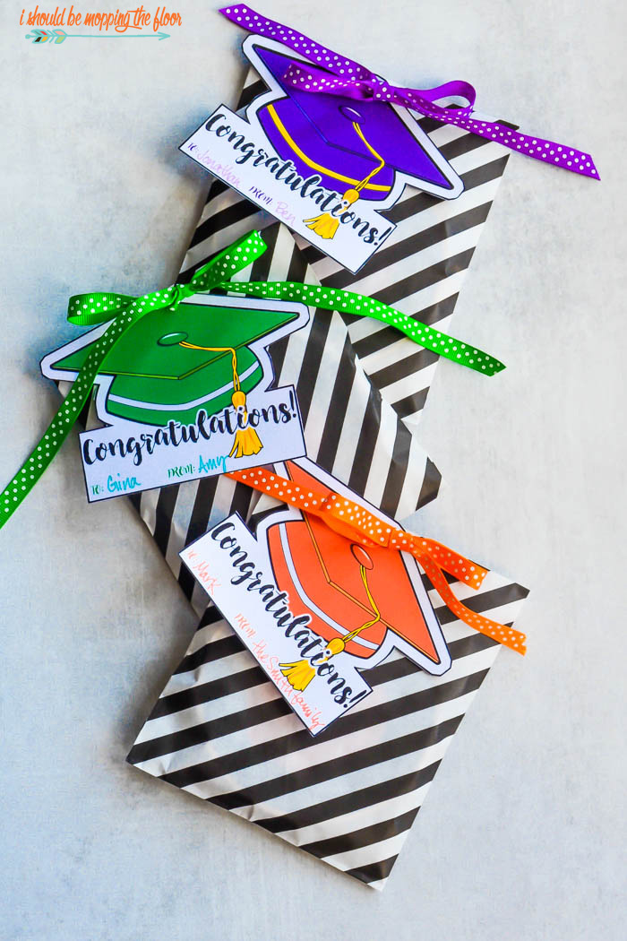 i-should-be-mopping-the-floor-free-printable-gift-tags-for-graduation