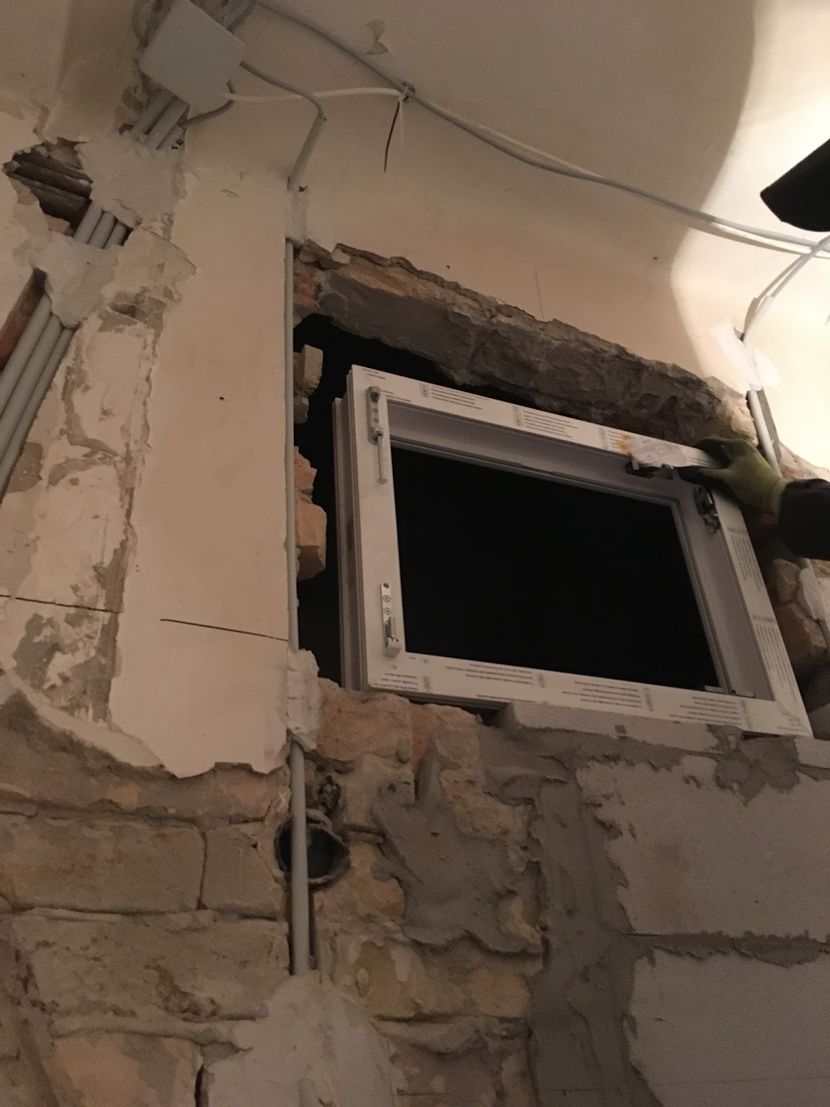 Neszményi design neszményi lilla lakberendező és látványtervező ... Tetőtéri ablak gipszkartonozása