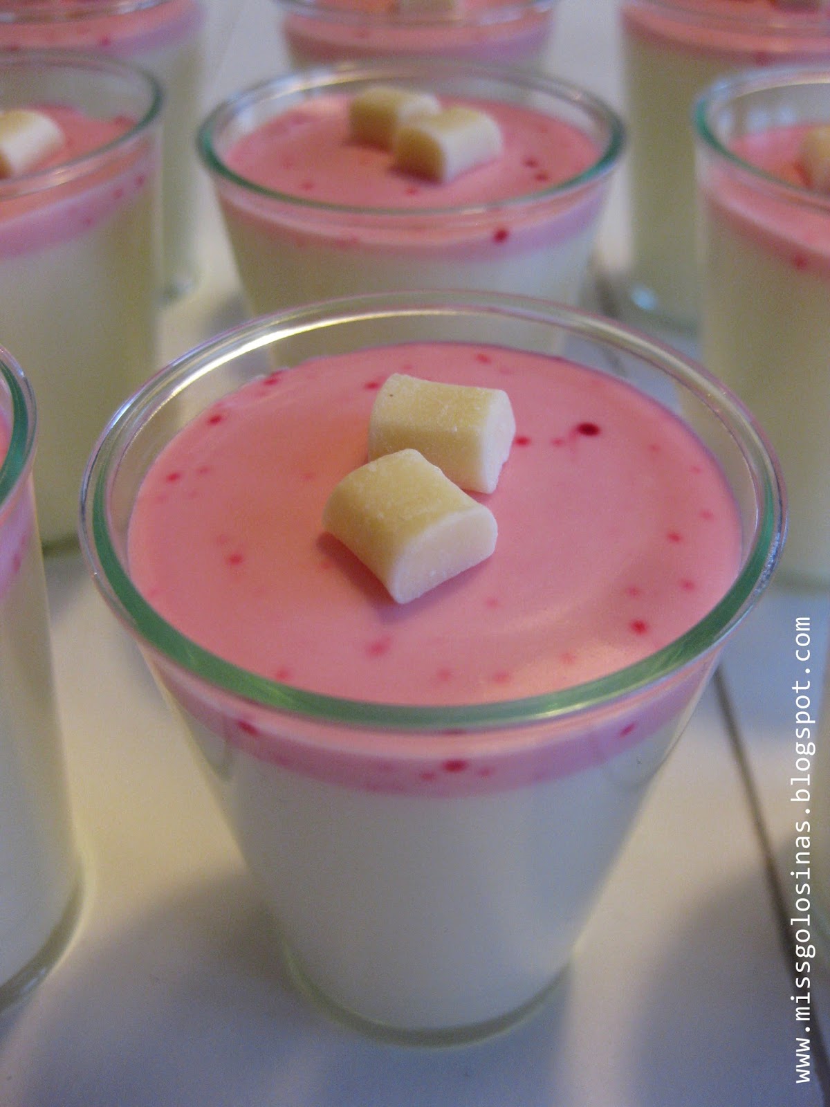 ...Miss Golosinas...: Weiße Schoko Joghurt Mousse...