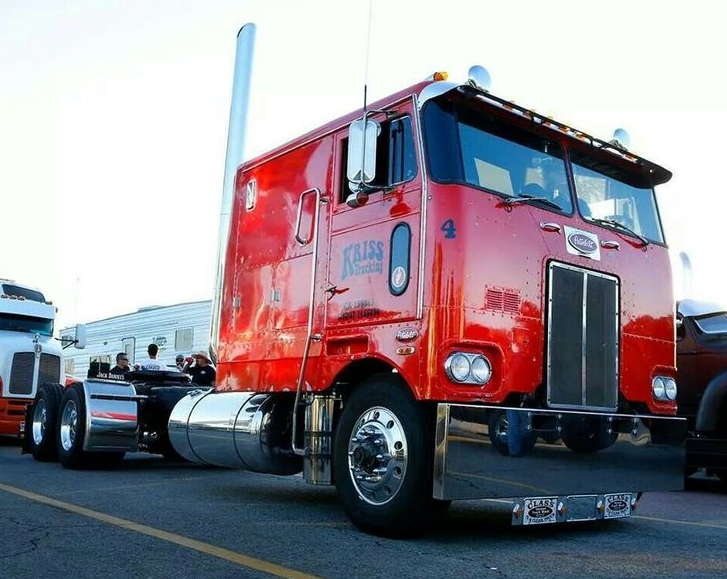 Truk Besar Gambar Foto & Video Monster Penakluk Segala Medan