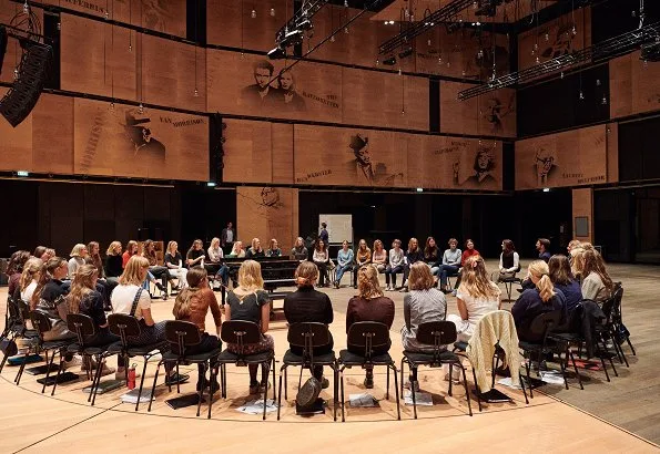 Crown Princess Mary visited Copenhagen DR Koncerthuset and there, she watched Danish National Girls Choir rehearsals