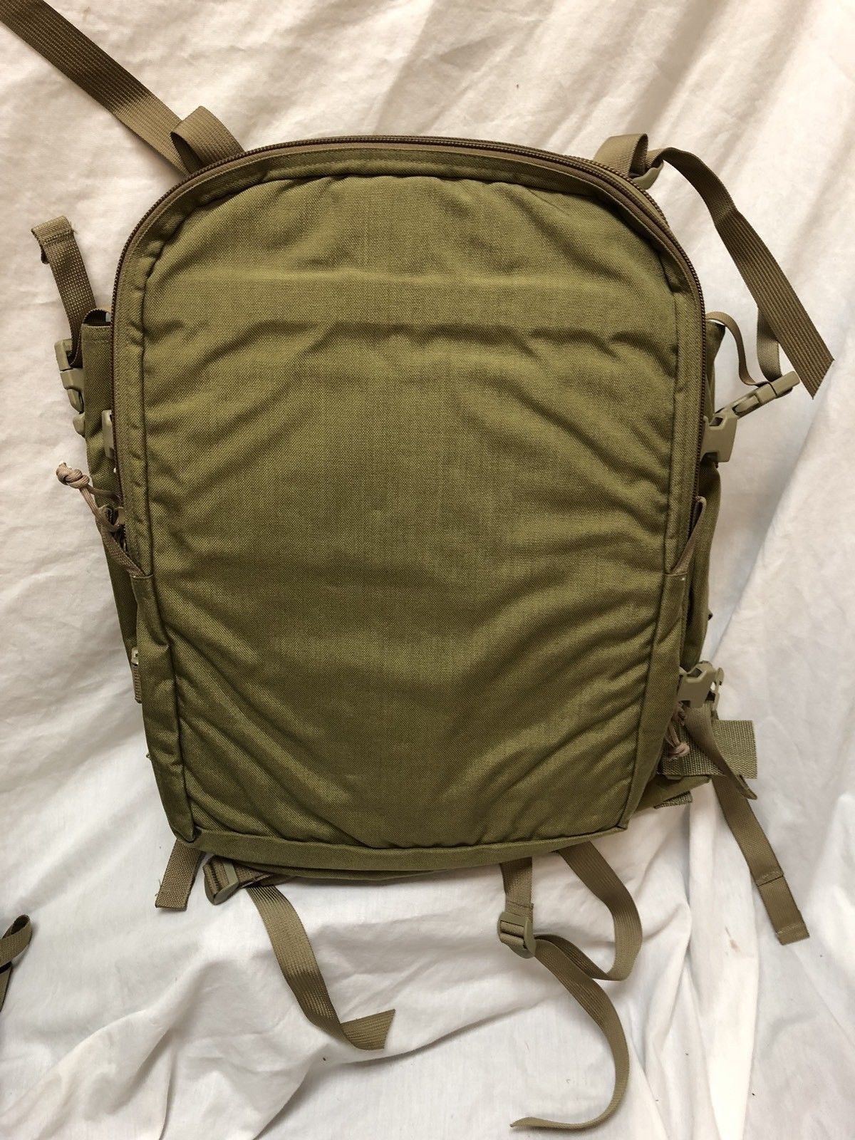 Webbingbabel: Eagle Industries A-III Medic 3-Day Assault Backpack OD Green