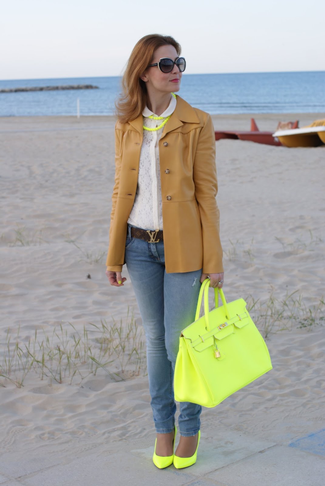 Neon yellow and neutrals | Fashion and Cookies - fashion and beauty blog