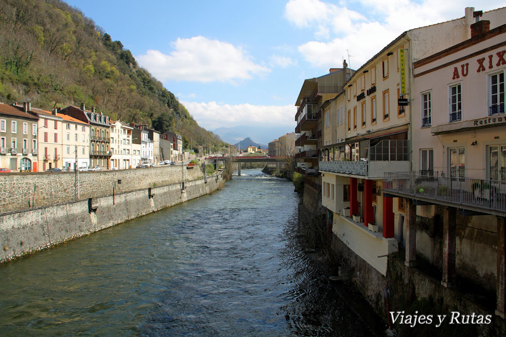 Río Ariege a su paso por Foix