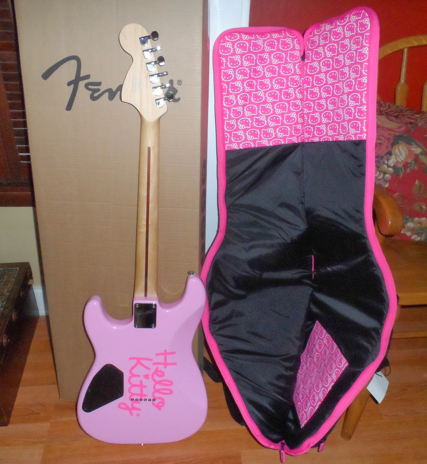 clara kitty shop (hello kitty stuff) Guitar Hello Kitty Original