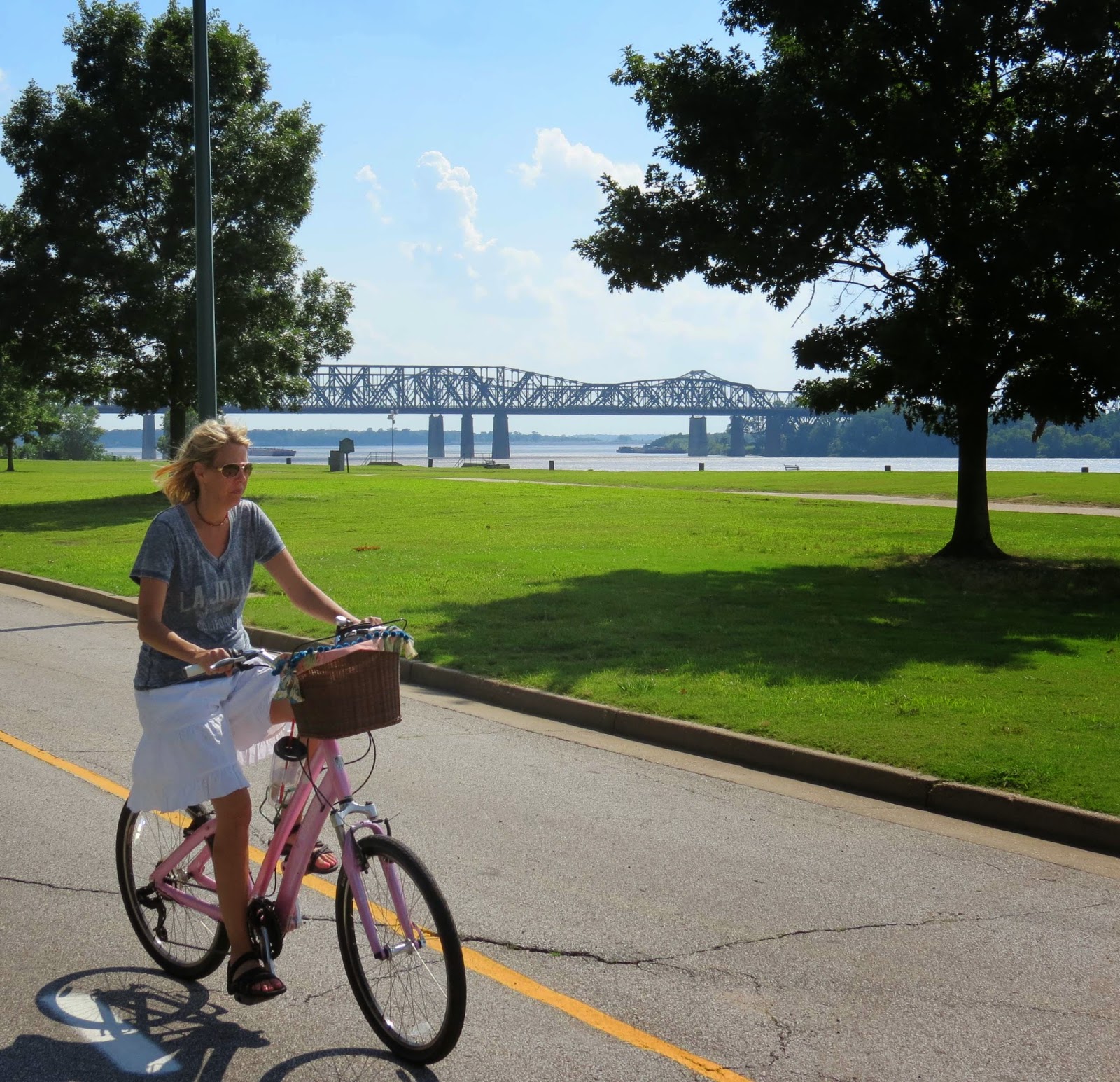 memphis-cyclist-memphis-cyclists-stand-to-benefit-from-big-river