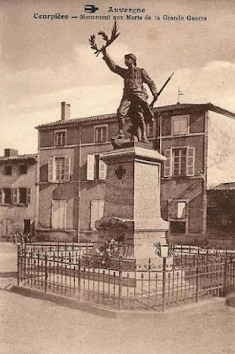 CPA monuments aux Morts du Puy-de-Dôme, Courpière