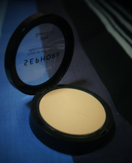 How to Apply Pressed Powder Foundation