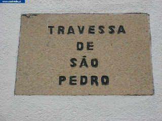 Travessa de São Pedro de Castelo de Vide, Portugal (Crossing)