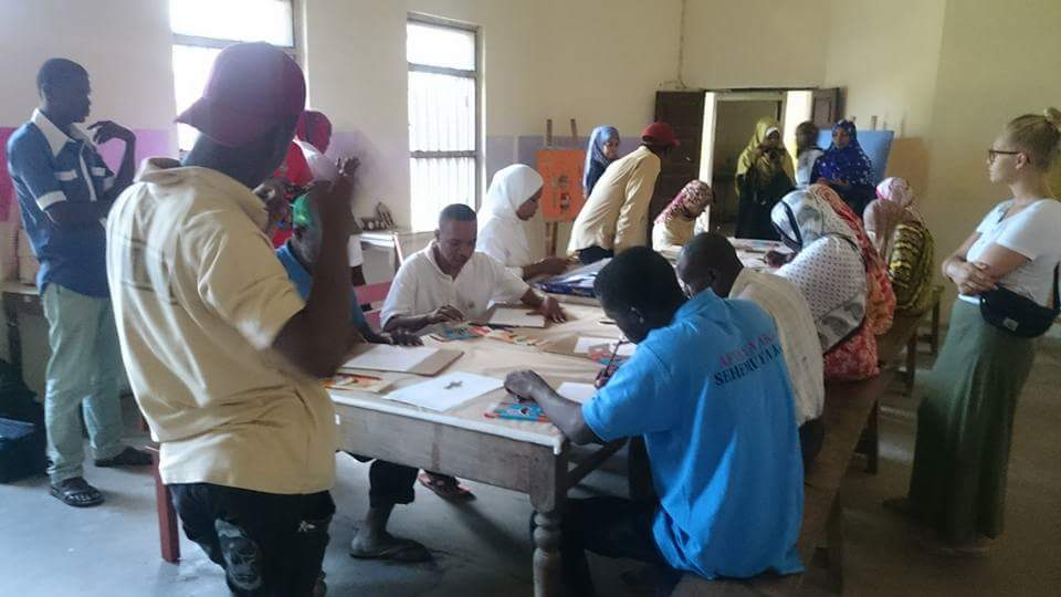 Zanzibar art, in the eyes of a local artist Dullah Wise. Art therapy at Kidonge Chekundu Mental