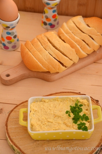 Pastella - pasta z jajek i sera