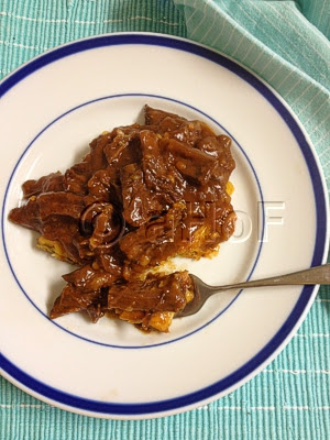 slow cooker, chuck roast, BBQ sauce, barbecue sauce